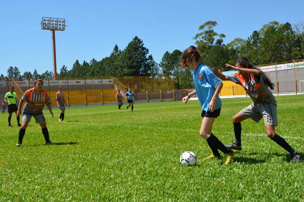 Santo Pipó impulsa el fútbol femenino con un nuevo campeonato municipal