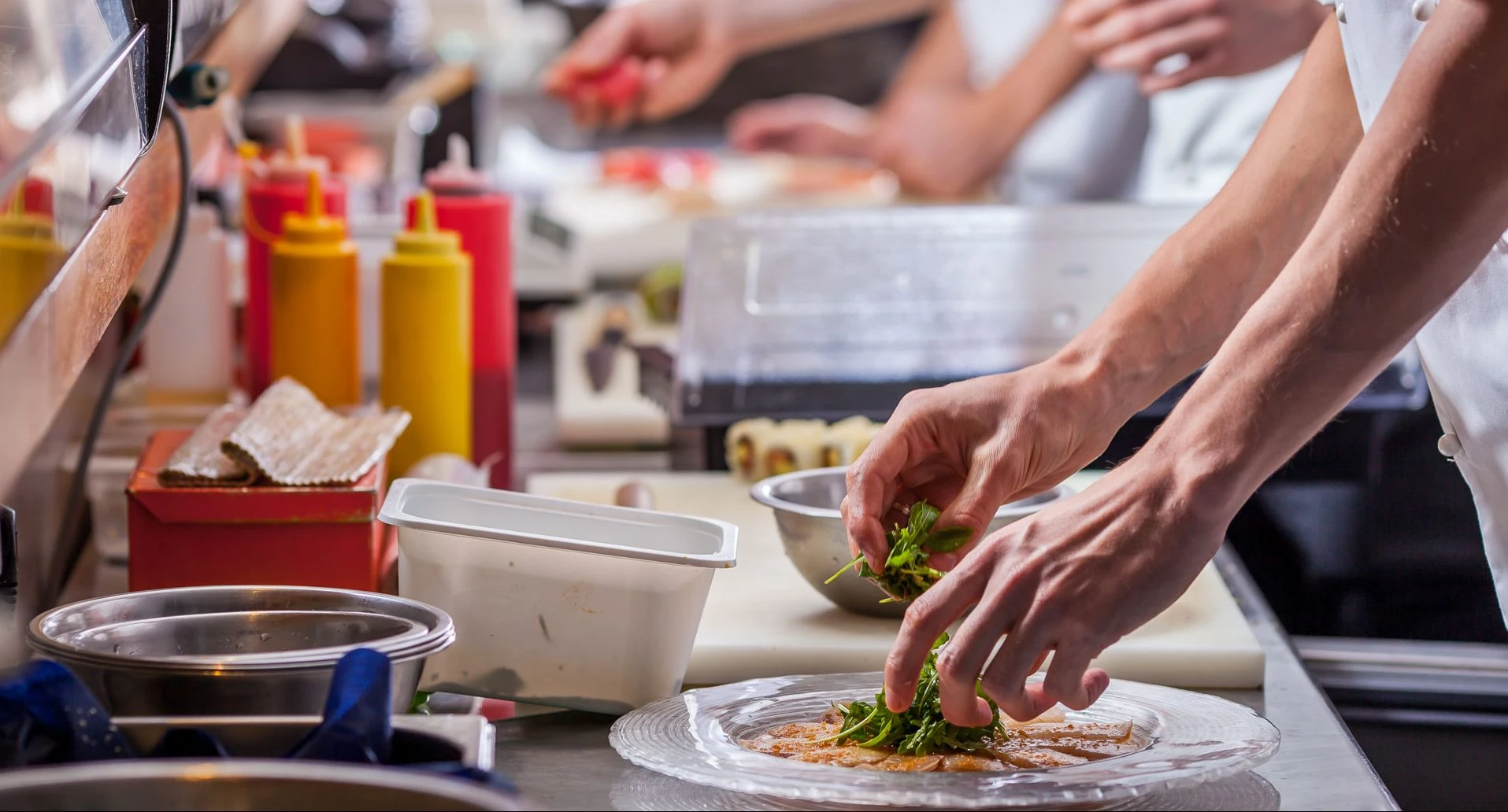 Gobernador Roca impulsa la seguridad alimentaria con curso gratuito de manipulación de alimentos