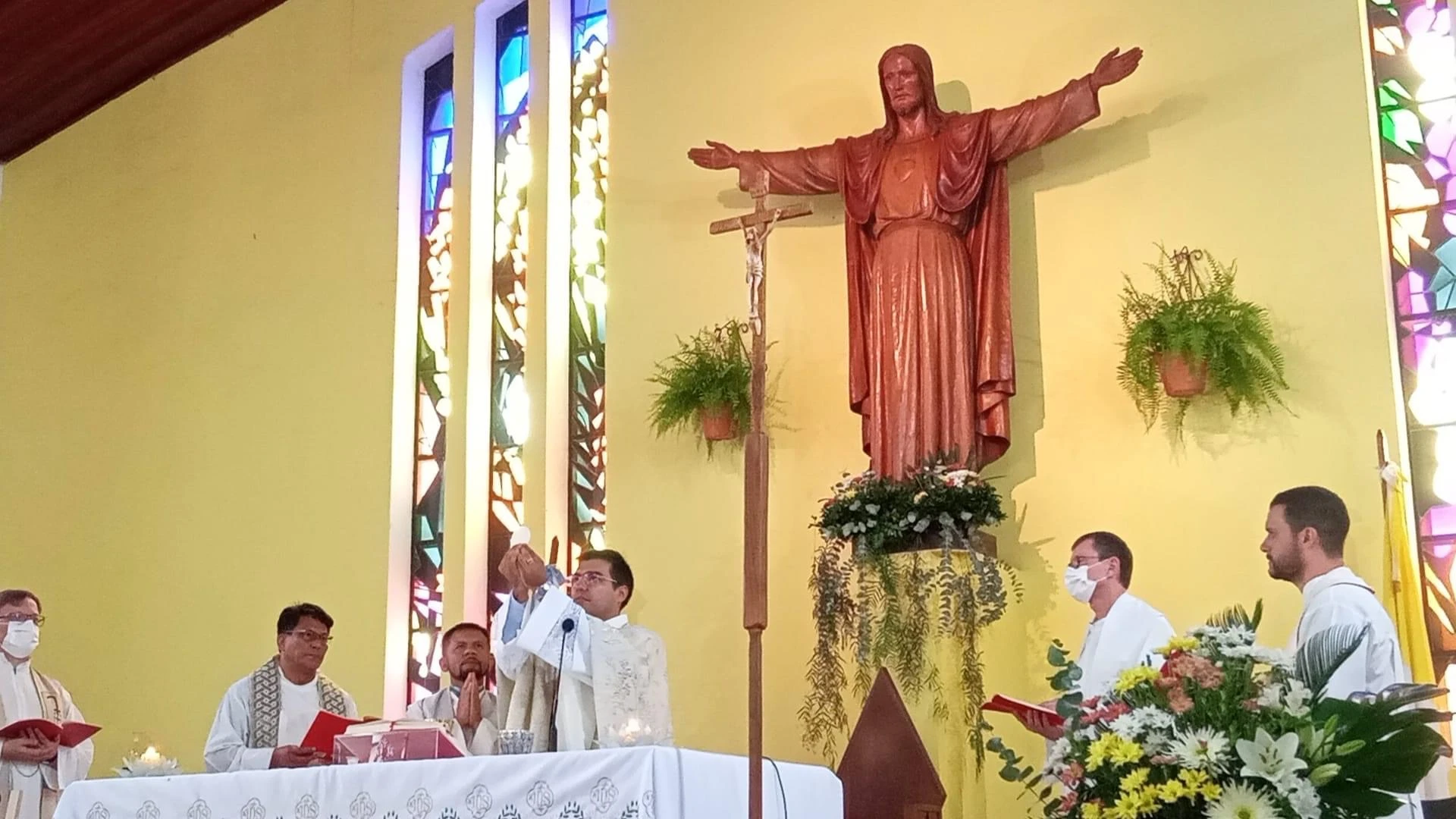 Nuevos Horarios de Misas en la Parroquia Cristo Redentor: Ajustes para Mayo de 2026