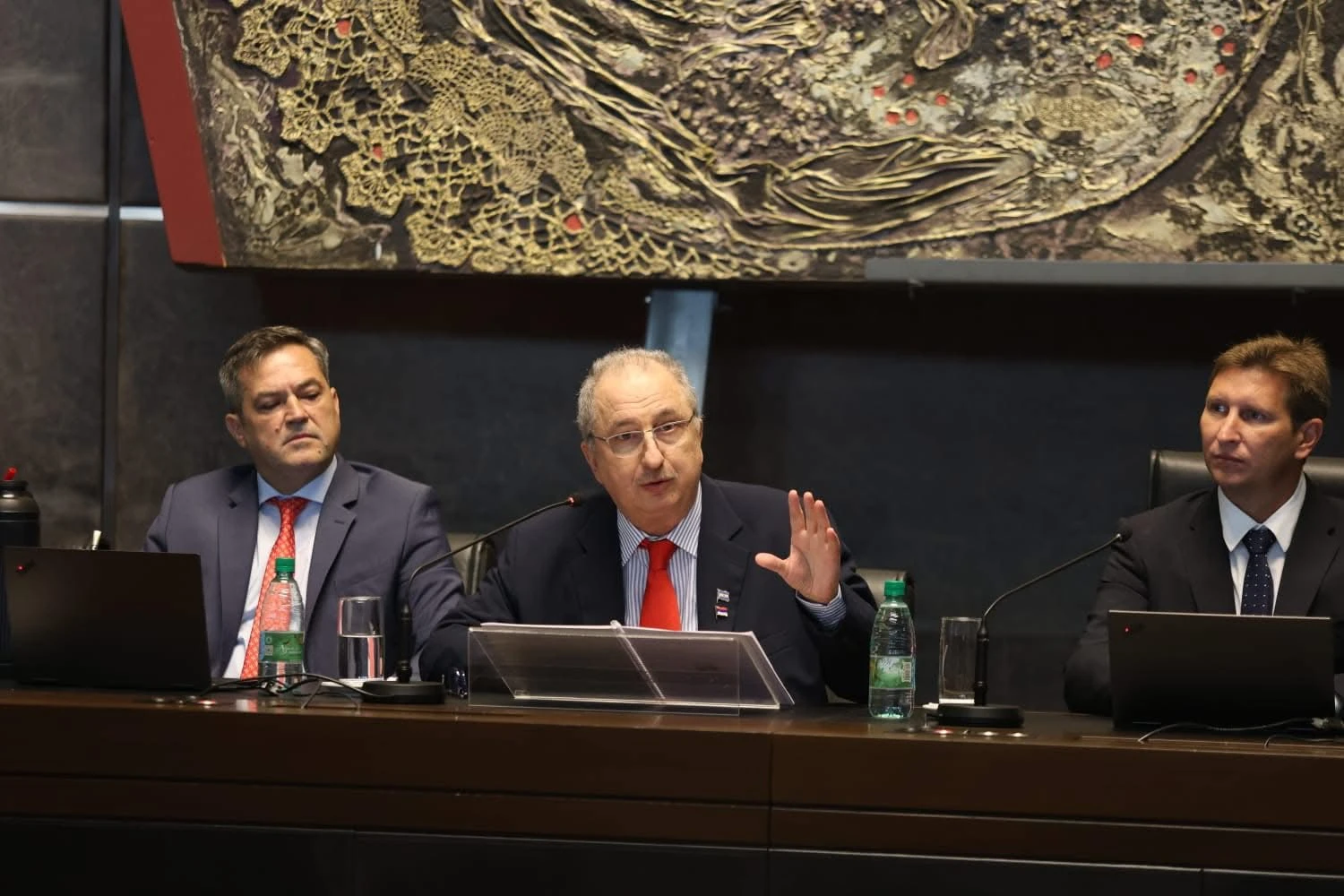 Misiones: Passalacqua anuncia la eliminación de la "aduana paralela" ante la crisis económica