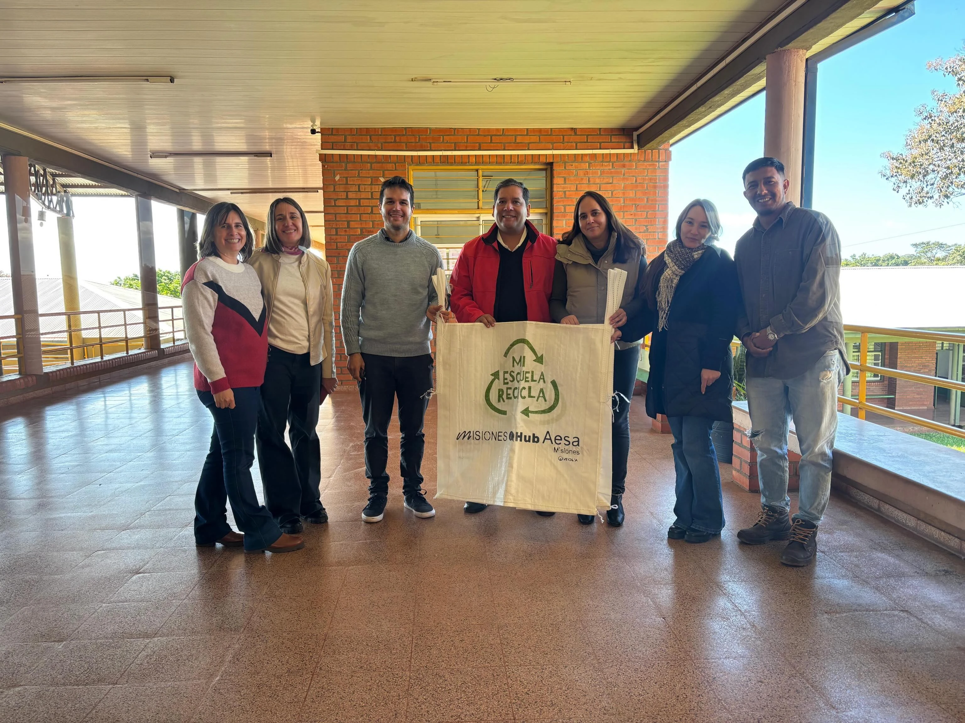 Aristóbulo del Valle Refuerza la Conciencia Ecológica en Escuelas con el Programa "Mi Escuela Recicla"