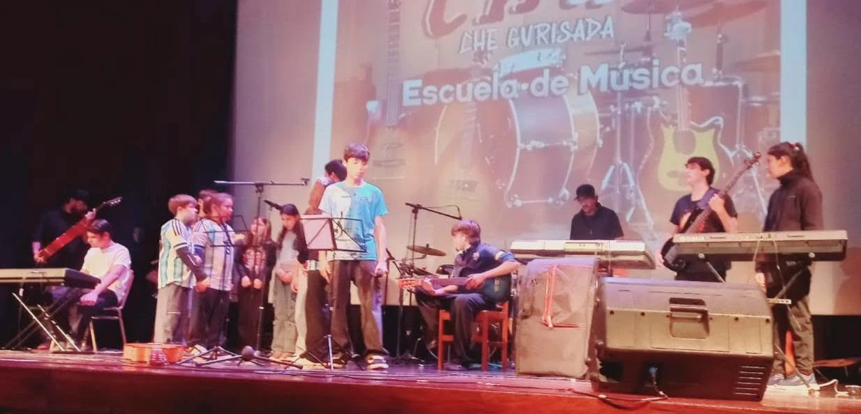El Alcázar: Jóvenes Músicos Misioneros Brillan en Puerto Rico