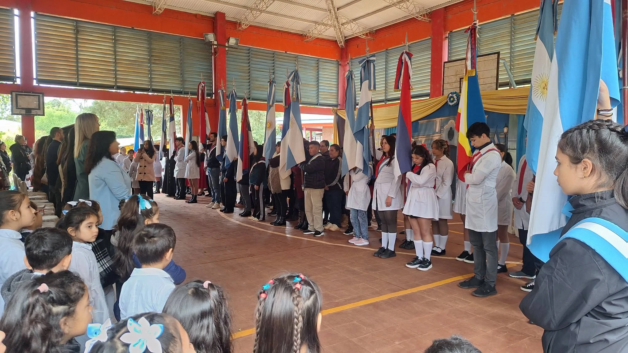 Santo Pipó: Independencia y Emoción en el 94 Aniversario de la Escuela Eugenio Lagier