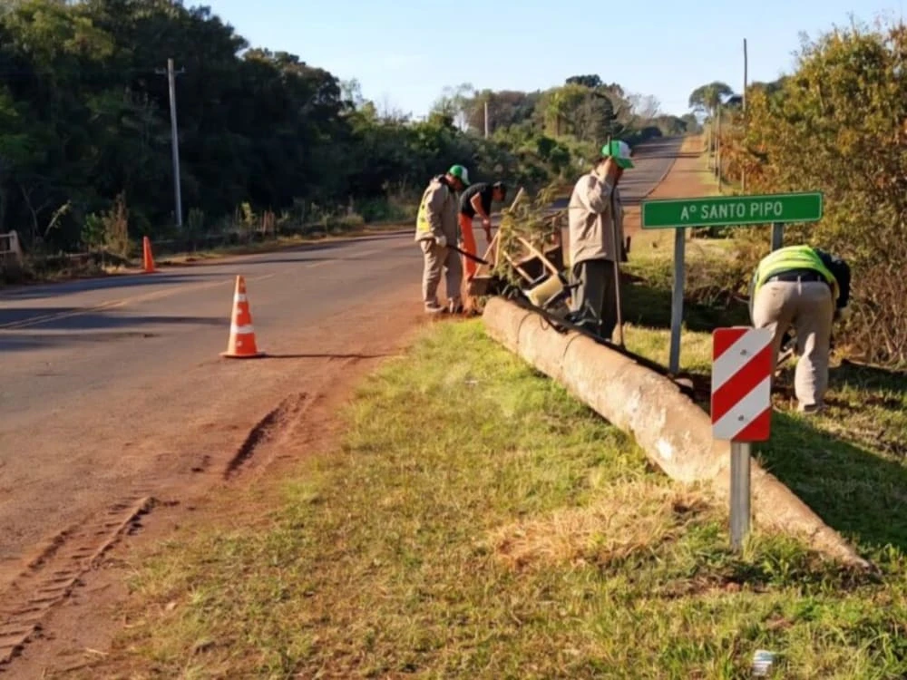 Misiones Refuerza la Seguridad Vial: Vialidad Provincial Renueva la Señalización en Rutas Clave