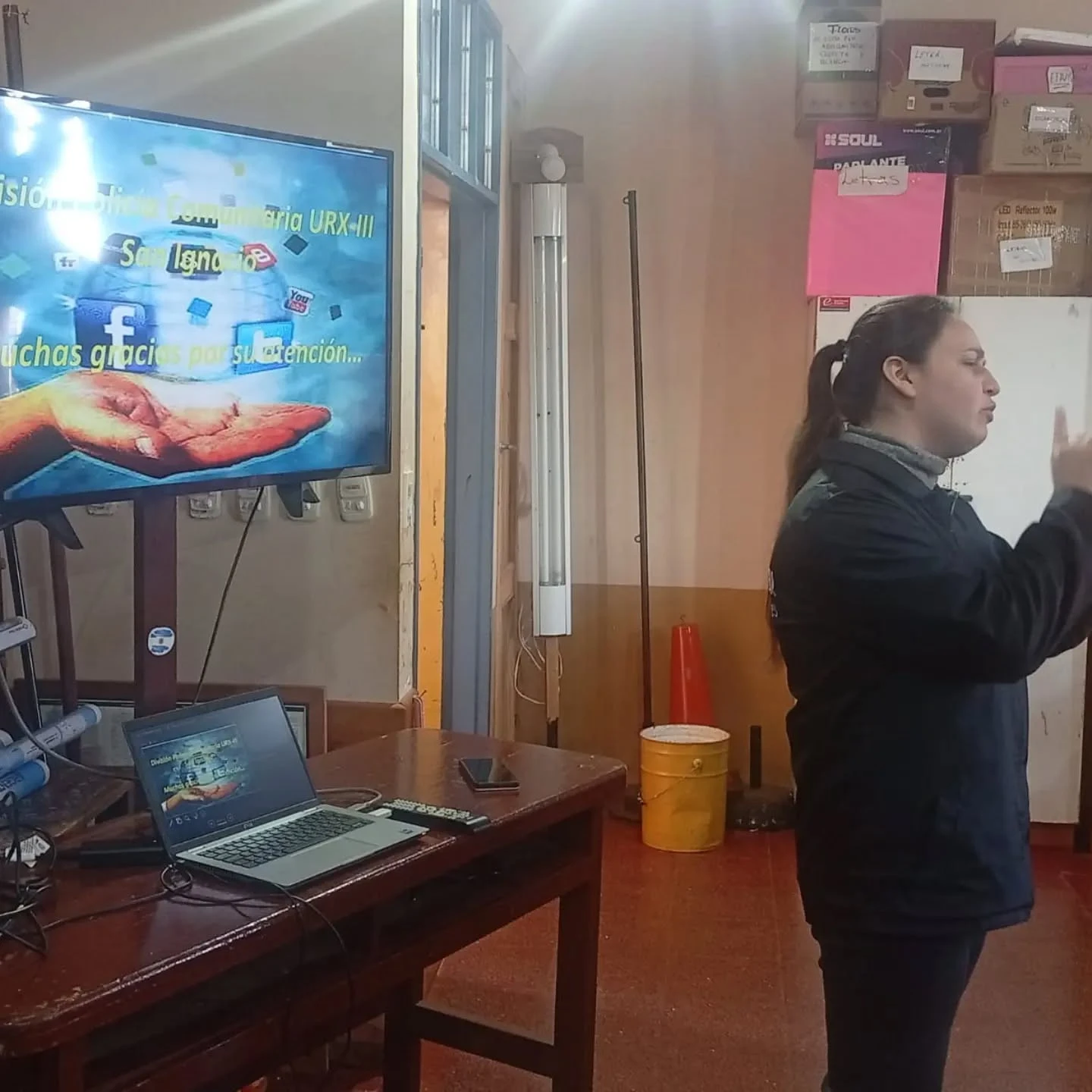 Prevención en Redes Sociales: Jóvenes y Docentes Se Capacitan en la Unidad Regional XIII