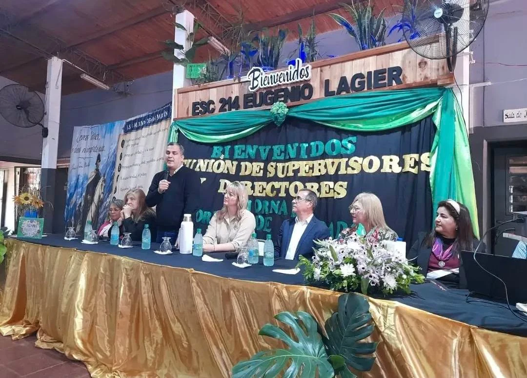 Más de 300 directivos educativos se enfocan en la prevención y el cuidado en un encuentro provincial