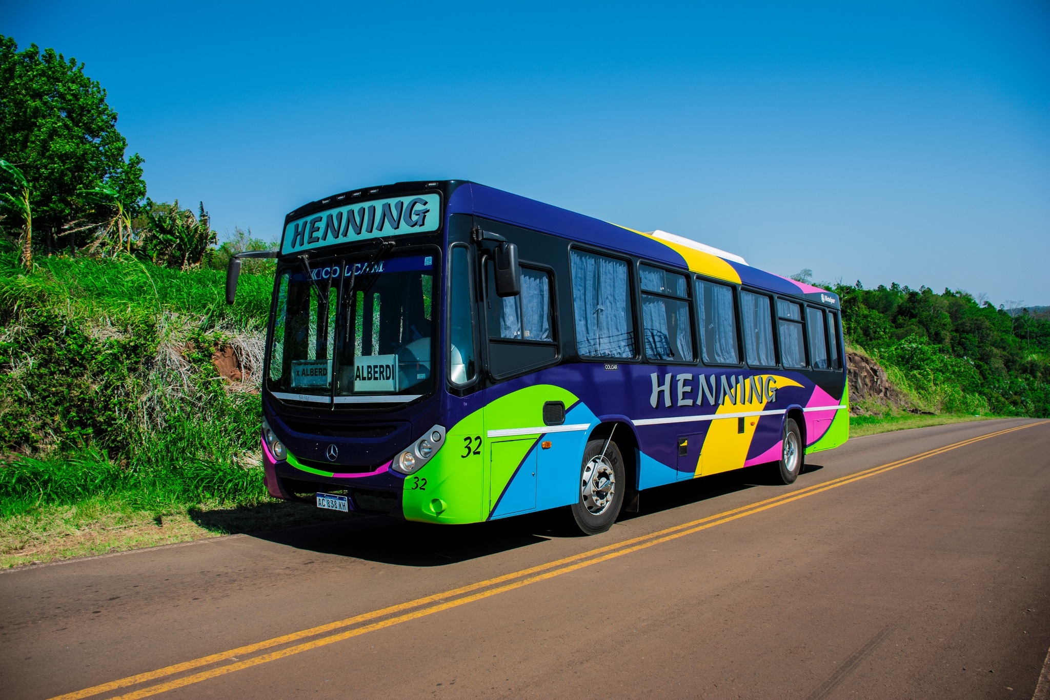 Logo de Empresa Henning